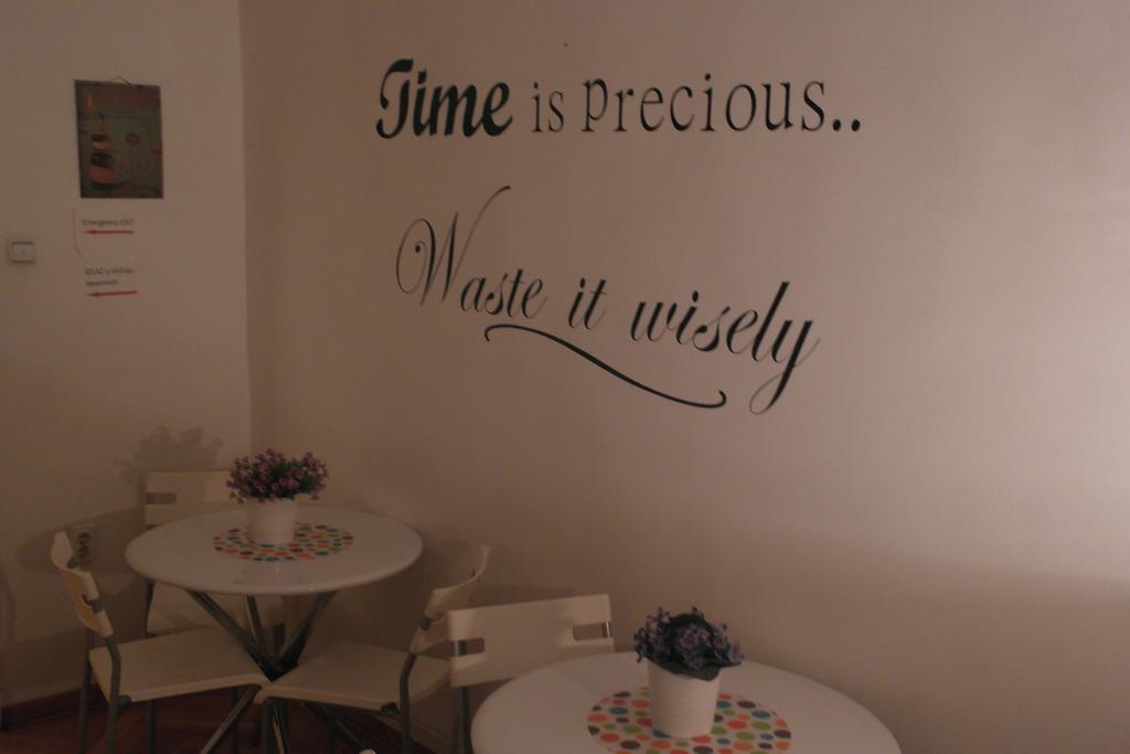 Time Hostel Beograd Eksteriør bilde